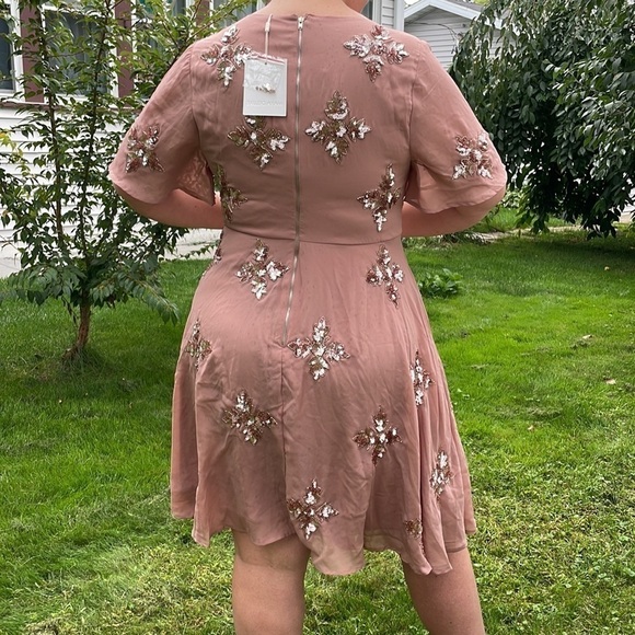 ASOS CURVE 14 Maya Deluxe embellished midi dress with contrast sequin - Picture 14 of 15